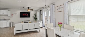 ✦Grand Twin Oasis 6BR Near Beach & Attractions◇