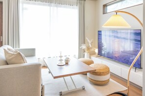 Prémium ház, 3 hálószobával, nemdohányzó, konyha | Nappalirész | Síkképernyős tévé