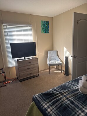 アイロン / アイロン台、WiFi、ベッドシーツ