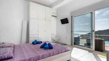 2 bedrooms, WiFi, bed sheets