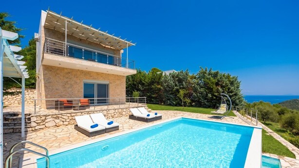 Pool - Villa Sapfo - Two Bedroom Villa, Sleeps 4 (Lefkada)