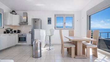 Fridge, microwave, oven, dishwasher