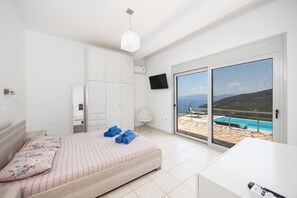 Room - Villa Sapfo - Two Bedroom Villa, Sleeps 4 (Lefkada)