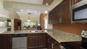 Villa, Lake View | Private kitchen - Westgate villa (Kissimmee)
