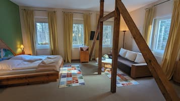 Deluxe Double Room | Soundproofing, free WiFi, bed sheets