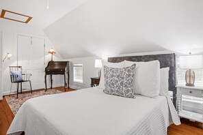 2 chambres, fer et planche à repasser, Wi-Fi, draps fournis