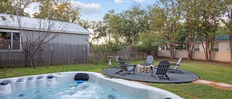 مغطس سبا خارجي