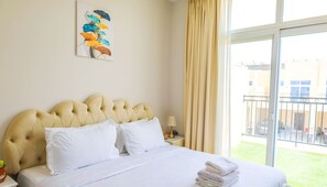 3 chambres, bureau, fer et planche à repasser, Wi-Fi gratuit