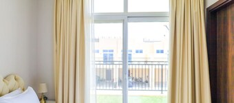 Elegant and Inviting 3BR Villa Townhouse