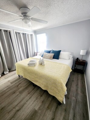 4 chambres, fer et planche à repasser, Wi-Fi gratuit, draps fournis