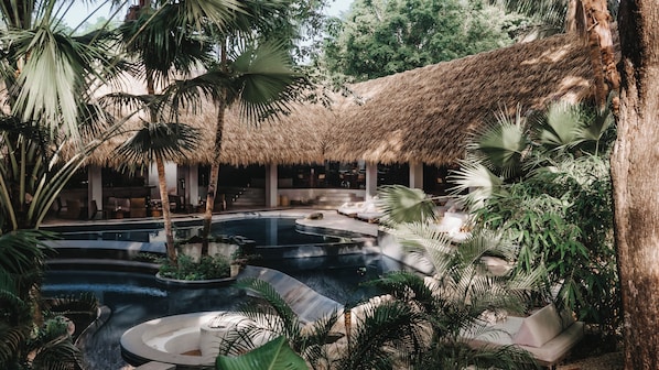 3 outdoor pools, pool umbrellas, sun loungers
