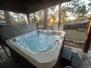 Bain à remous extérieur