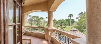 Amazing Golf View Apartments