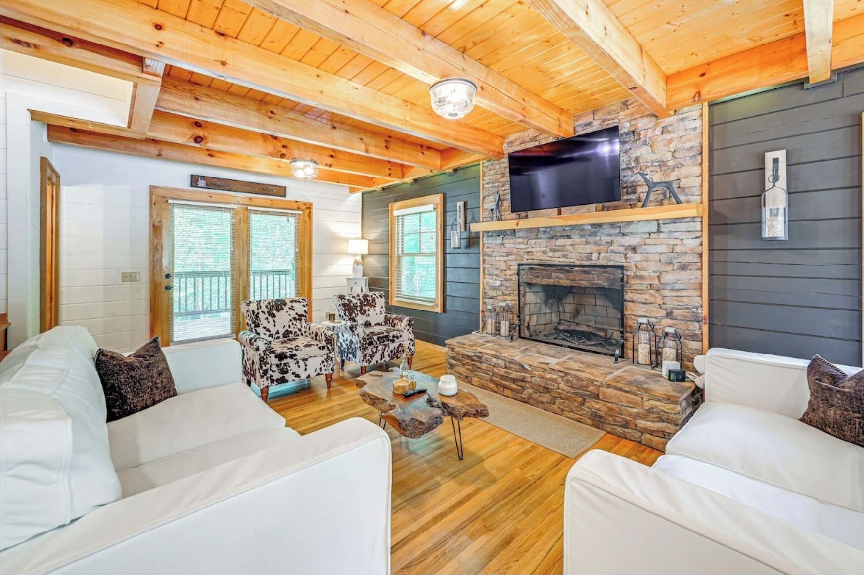 智能电视、壁炉