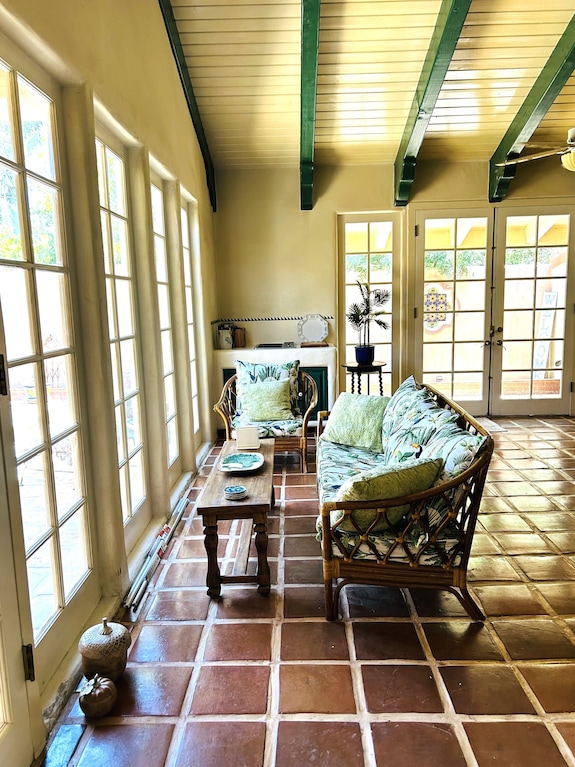Big One Of A Kind European Spanish Mexican Hacienda House W/ Pool Artsy Vintage - Bakersfield, CA