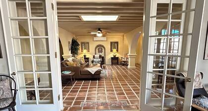 BIG ONE OF A KIND EUROPEAN SPANISH MEXICAN HACIENDA HOUSE W/ POOL ARTSY VINTAGE