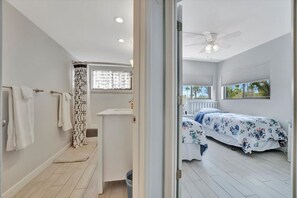 2 habitaciones, tabla de planchar con plancha y wifi gratis 