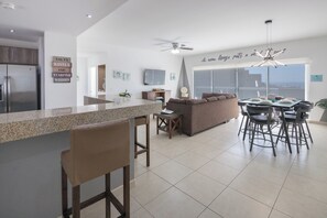 Dining - Casa Alexiu N104! An exquisite top floor ocean view residence in Puerto Peñasco! (Las Conchas)