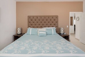 2 chambres, fer et planche à repasser, lit parapluie, Wi-Fi