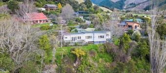 Pukeko Cottage - Marlborough Sounds Retreat