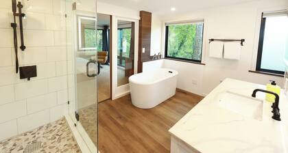 The Artisan - An Atelier in Nature's Canopy