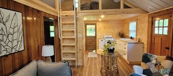 Keepsake by the Lake - Newly renovated 1 bedroom cozy cottage