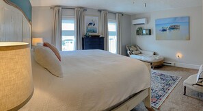 2 bedrooms, travel cot, free WiFi, bed sheets