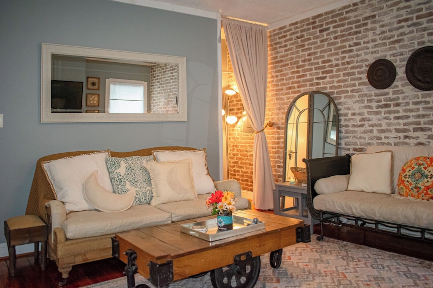 Lil' Ms. Clementine 2-bedroom Home In Historic District With Golfcart Option - Cape Charles, VA