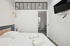 2 chambres, bureau, fer et planche à repasser, Wi-Fi gratuit