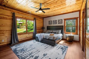 8 chambres, fer et planche à repasser, lit parapluie, Wi-Fi gratuit
