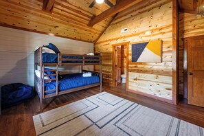 8 bedrooms, iron/ironing board, travel cot, free WiFi