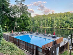 Pool - The Perfect Family Getaway Sleeps 8, 3 BR-3 BA, Amazing VIEWS and Pet-Friendly (Deep Gap)