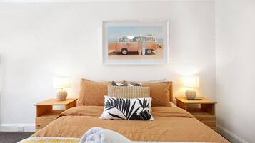 2 habitaciones, tabla de planchar con plancha, wifi y ropa de cama