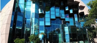 City Centre Unit Overlooking Ryrie Street