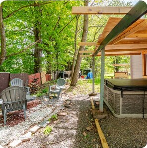 Terrace/patio - Tiny House on Walnut Grove (Ashland)