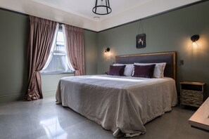 2 quartos, ferros/tábuas de passar roupa, Wi-Fi de cortesia