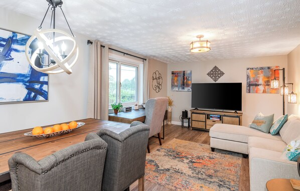 Smart TV, books, offices