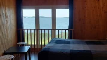 6 bedrooms, free WiFi, bed sheets