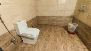 タオル、石鹸、シャンプー、トイレットペーパー