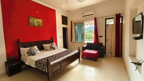 デラックス ダブルルーム マウンテンビュー