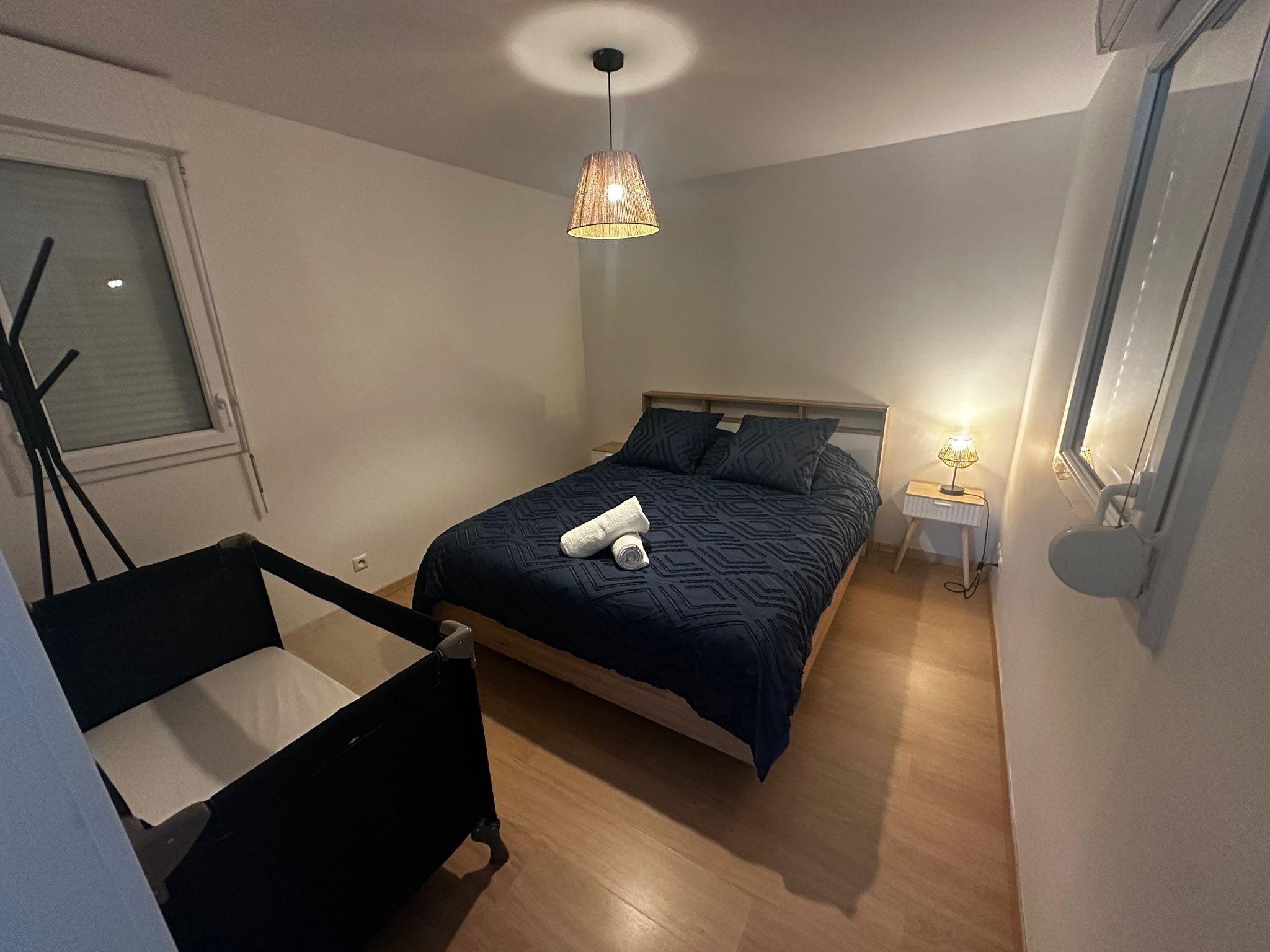 3 bedrooms, desk, iron/ironing board, WiFi