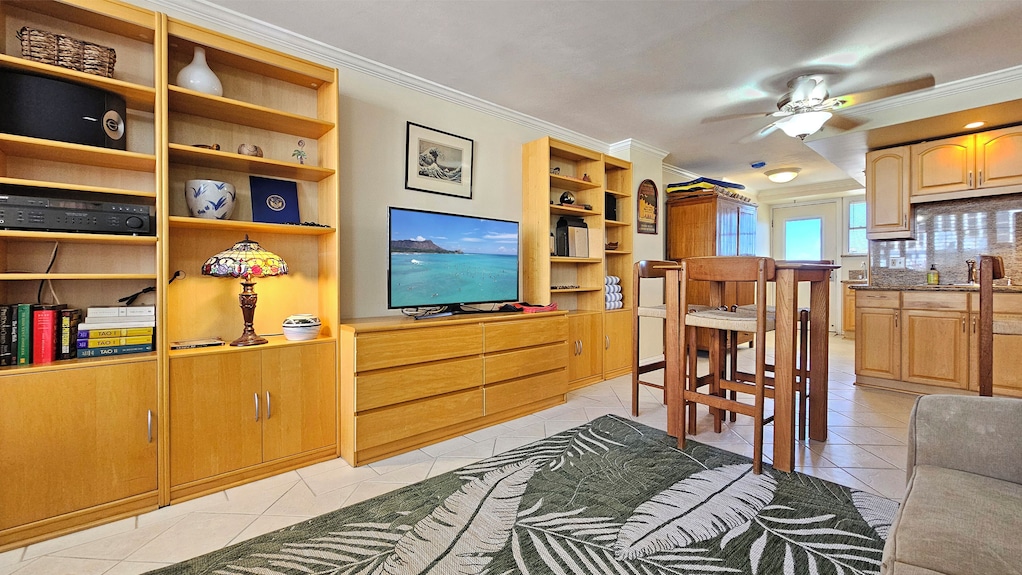 Best Location In Waikiki Open Design Penthouse Studio-waikiki Grand Hotel® 1005 - Honolulu