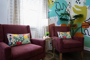 Smart TV, table tennis, books