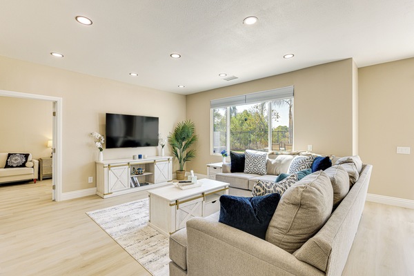 Beaumont Vacation Rental | 5BR | 3BA | 2,859 Sq Ft | 2 Steps Required