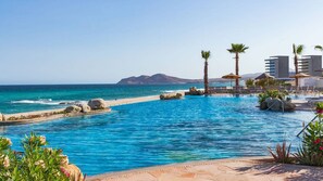 Pool - 7-night stay - 2-bedroom suite in amazing San Jose del Cabo resort (San Jose del Cabo)