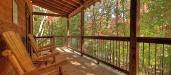 Squirrels Hideaway | Fire Pit | MTN Views