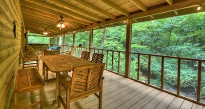 At Water's Edge | Hot Tub | Fish From Cabin | Secluded