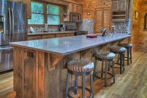 Fridge, microwave, oven, stovetop - At Water's Edge | Hot Tub | Fish From Cabin | Secluded (Mineral Bluff)