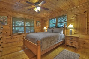 3 chambres, bureau, Wi-Fi, literie fournie