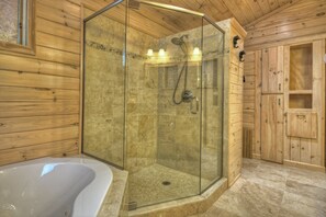 Shower, jetted bath, towels